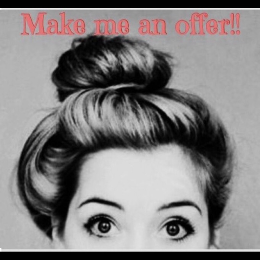 A closet fulla sunshine 🌞🌞🌞